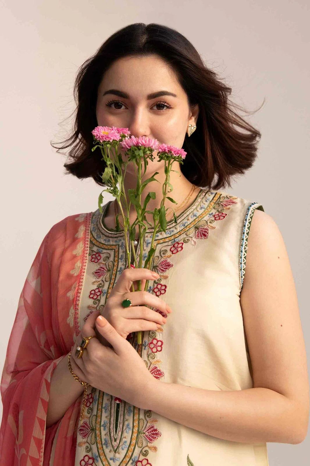 Sobia Nazir 2K25 Lawn Collection β 3 Piece Luxury Embroidered Suit with Chiffon Dupatta