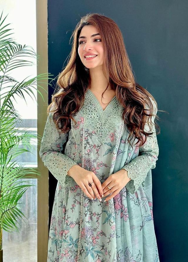 IZNIK Printed Pure Lawn Collection: Embroidered Neck & Daman Patch with Chiffon Dupatta
