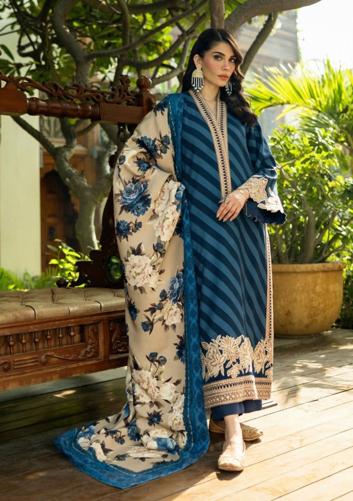 Presenting Zainab Chottani Lawn Collection