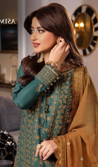 Asim Jofa 2K25 Summer Luxury Collection: Elegant Embroidered Lawn Suit with Chiffon Dupatta