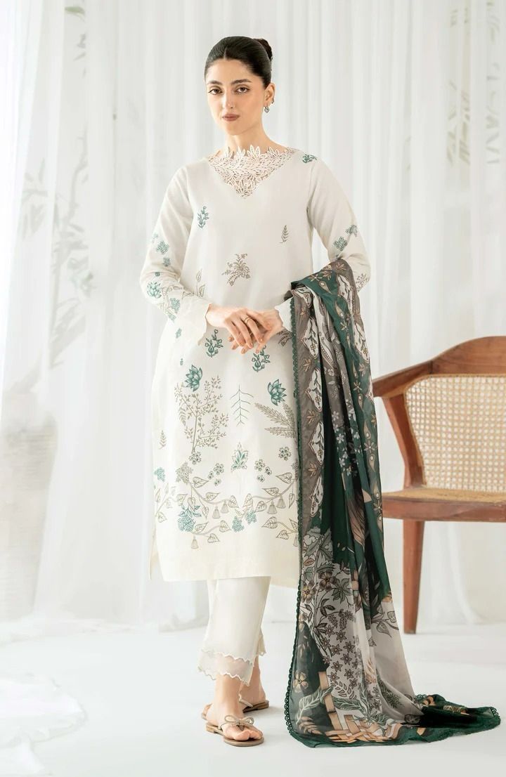 Seeran Luxury 2K25 Summer Collection: Embroidered Lawn Suit with Printed Diamond Dupatta