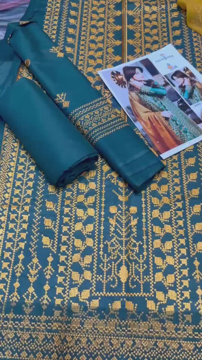 Asim Jofa 2K25 Summer Luxury Collection: Elegant Embroidered Lawn Suit with Chiffon Dupatta